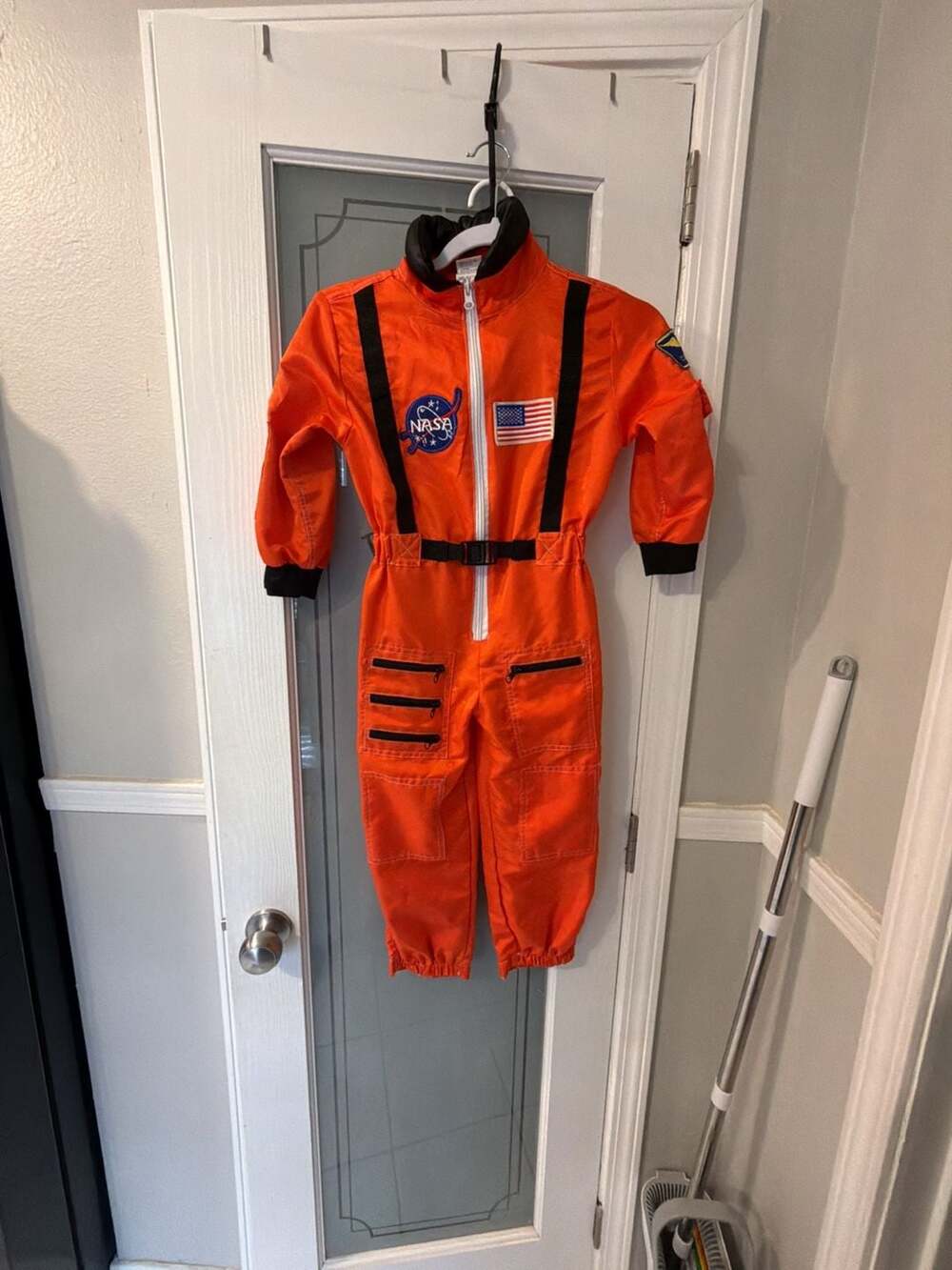 Maxim Party Supplies Astronaut Costume Size 4-6 Orange